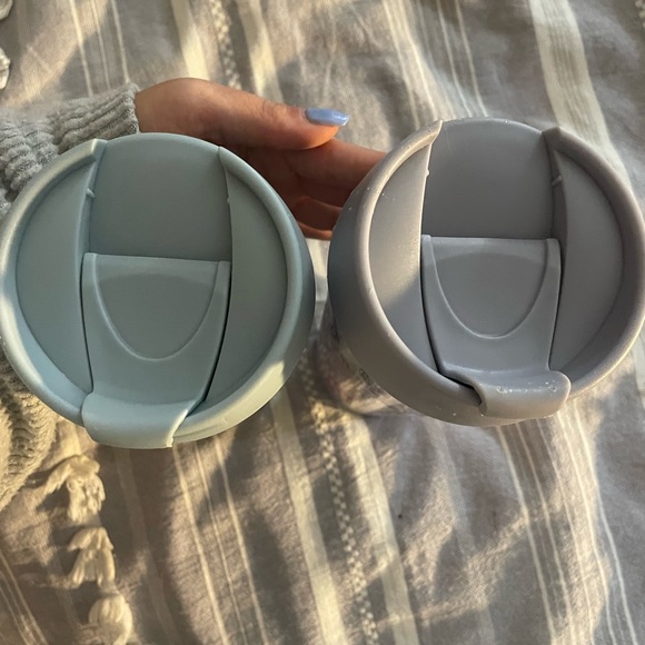 Vera Bradley Travel Mugs - Picture 3 of 3